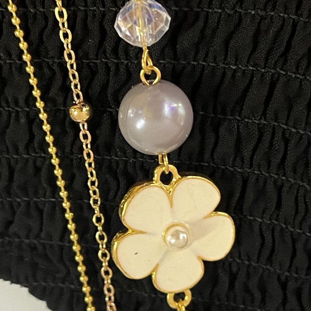 Necklace - Picture 2 of 3